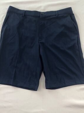 Izod Navy Blue Golf Straight Flat Front Mens Shorts 10" Inseam Size 36